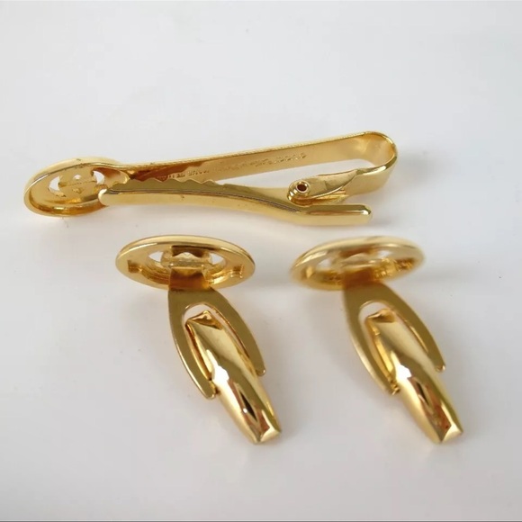Authentic GUCCI Cufflinks and Neck Tie Pin Set - Picture 3 of 8